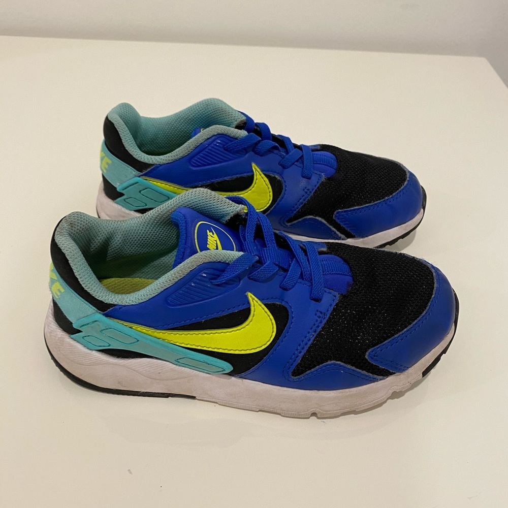Kids Size 13 Used Nike Sneakers